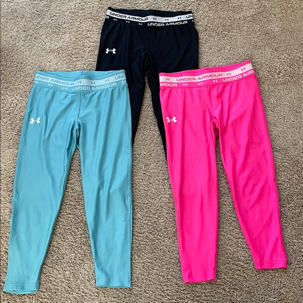 Lot of 3 girls Under Armour Capri sport leggings large